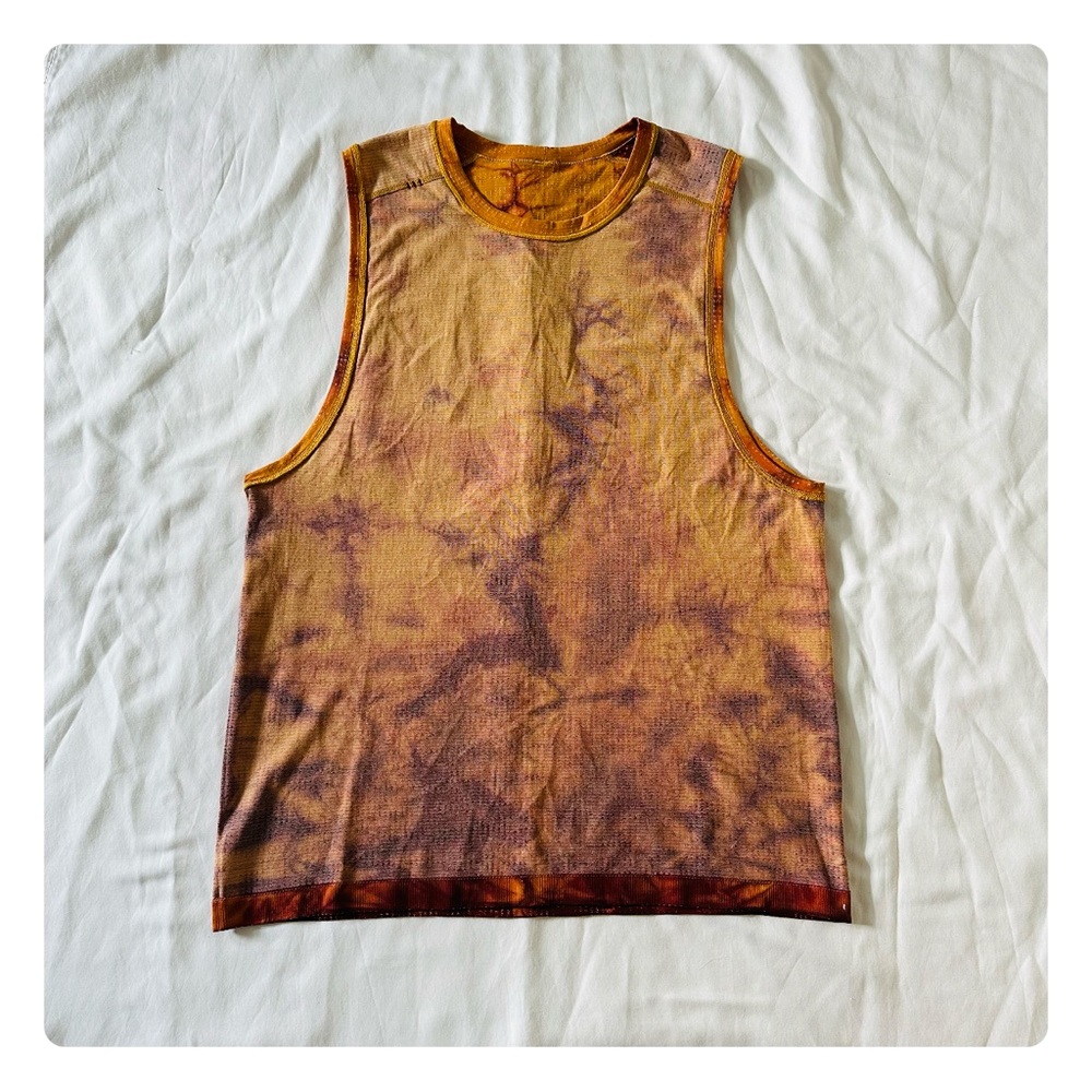 β
Lululemon Menβs Metal Vent Tech 2.0 Tie Dye Tank Top - Orange/Yellow β
- Picture 13 of 17